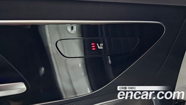 Mercedes-Benz EQE 2022 — ფოტო 18/33