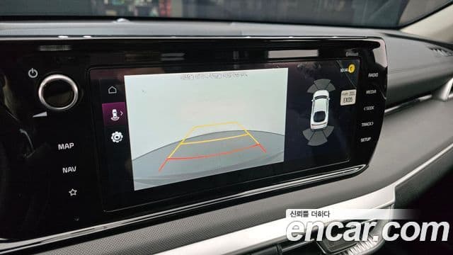 Kia K5 2022 — ფოტო 15/20