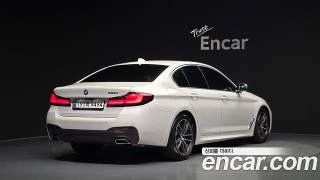 BMW 5 Series 2023 — Şəkil 2/20
