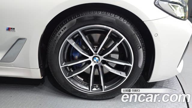BMW 5 Series 2023 — Şəkil 5/20