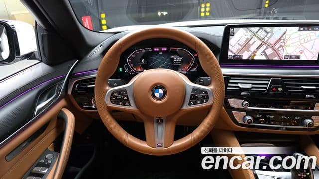 BMW 5 Series 2023 — Şəkil 13/20