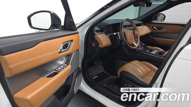 Land Rover Range Rover Velar 2018 — Photo 27/33