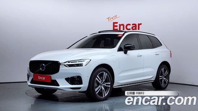 Volvo XC60 2020 — Фото 1/20