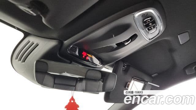 Volvo XC60 2020 — Photo 29/34