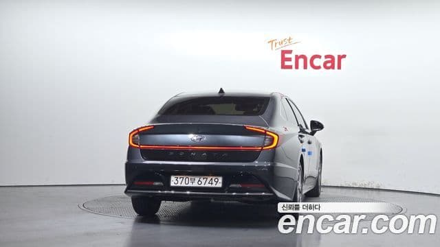 Hyundai Sonata 2022 — ფოტო 4/20