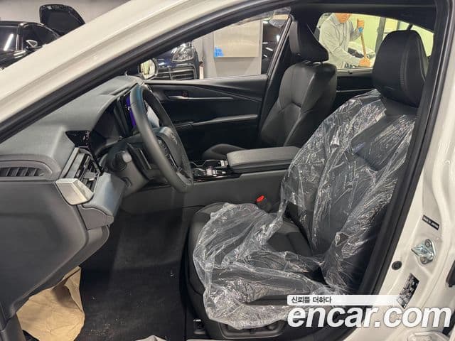 Toyota Camry 2026 — Photo 9/13