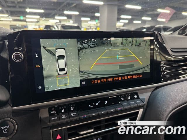 Toyota Camry 2026 — Photo 10/13