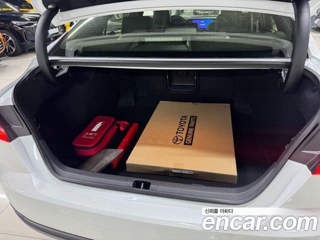 Toyota Camry 2026 — Photo 11/13