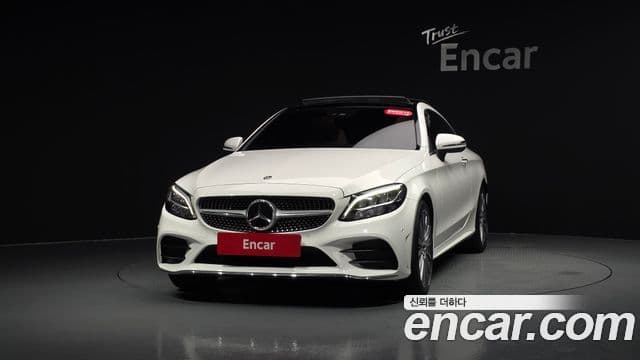 Mercedes-Benz C-Class 2019 — ფოტო 3/20