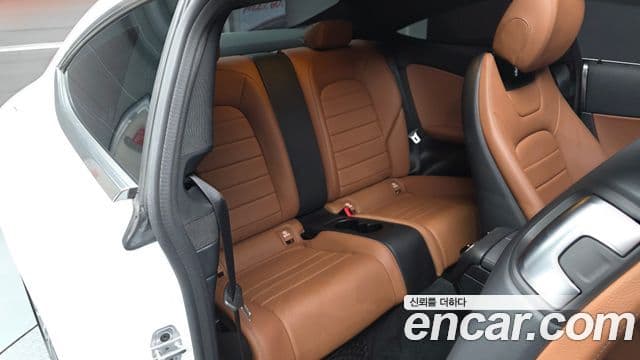 Mercedes-Benz C-Class 2019 — ფოტო 12/20