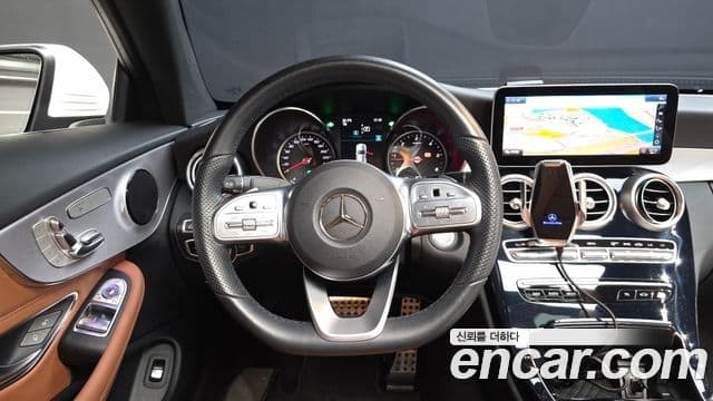 Mercedes-Benz C-Class 2019 — ფოტო 13/20