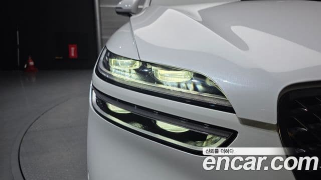 Genesis GV70 2023 — ფოტო 6/32