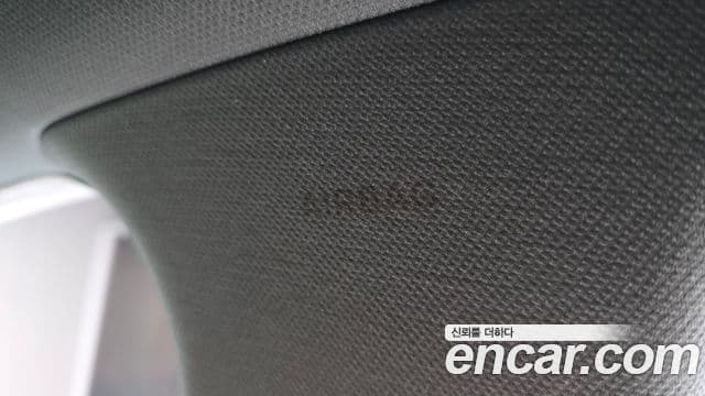 Genesis GV70 2023 — ფოტო 14/32