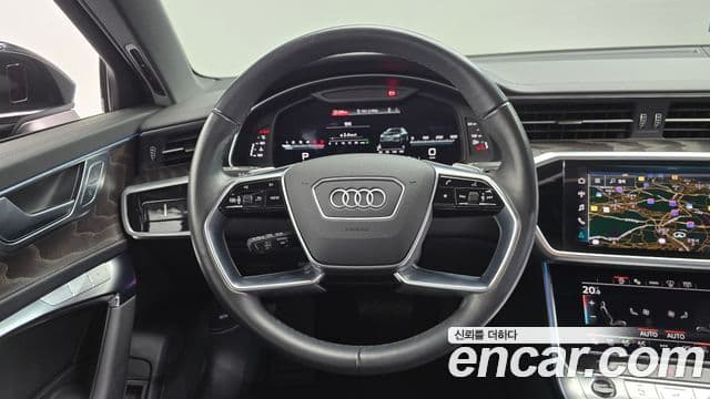 Audi A6 2022 — ფოტო 13/20
