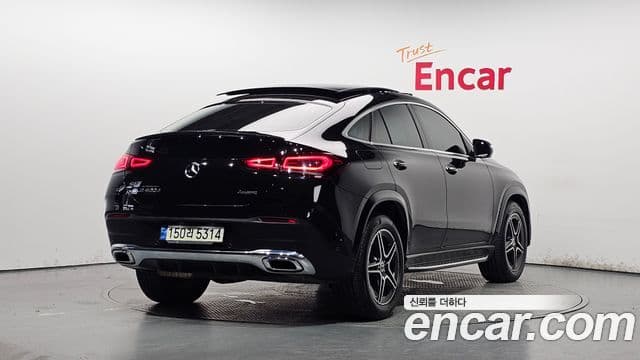 Mercedes-Benz GLE-Class 2021 — ფოტო 2/20
