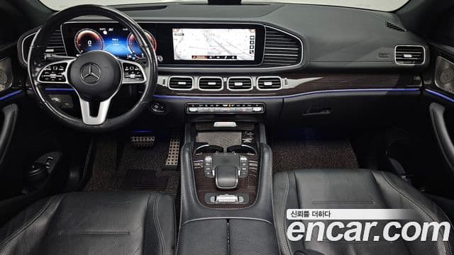 Mercedes-Benz GLE-Class 2021 — ფოტო 7/20