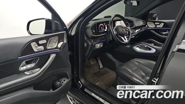Mercedes-Benz GLE-Class 2021 — ფოტო 11/20