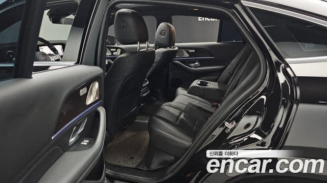 Mercedes-Benz GLE-Class 2021 — ფოტო 12/20