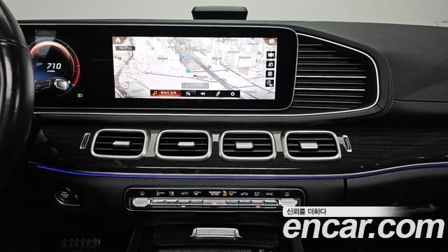 Mercedes-Benz GLE-Class 2021 — ფოტო 14/20