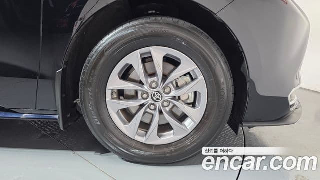 Toyota Sienna 2024 — Photo 28/33