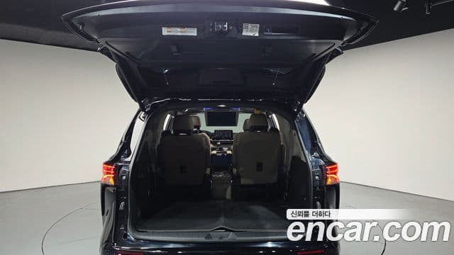 Toyota Sienna 2024 — Photo 2/33
