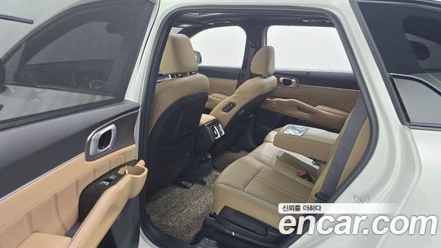 Kia Sorento 2024 — Şəkil 12/20