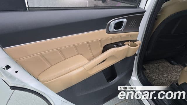 Kia Sorento 2024 — Photo 31/33