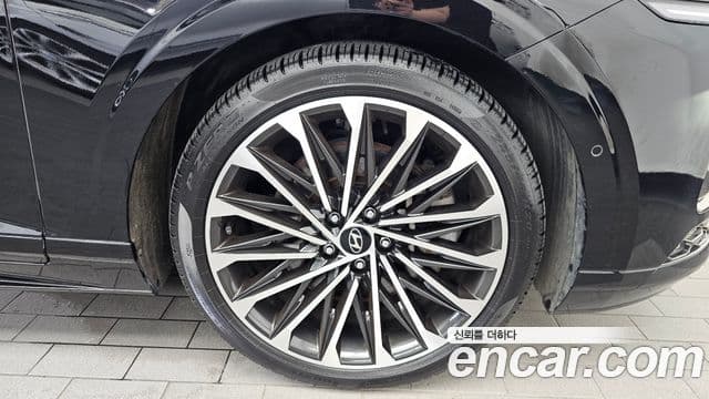 Hyundai Grandeur Hybrid 2024 — ფოტო 32/39