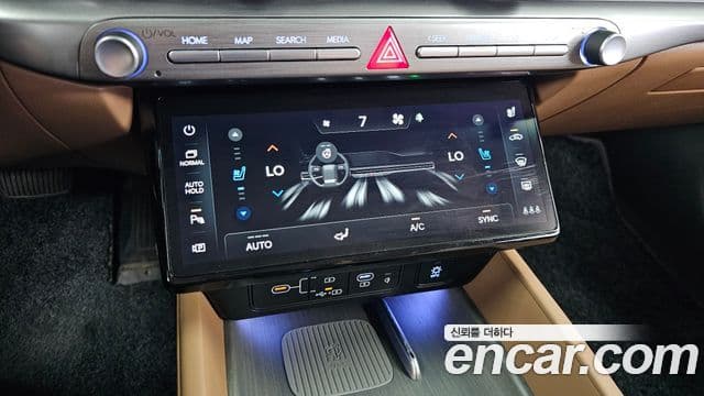Hyundai Grandeur Hybrid 2024 — ფოტო 19/39