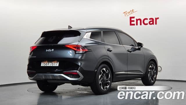 Kia Sportage 2022 — ფოტო 2/20