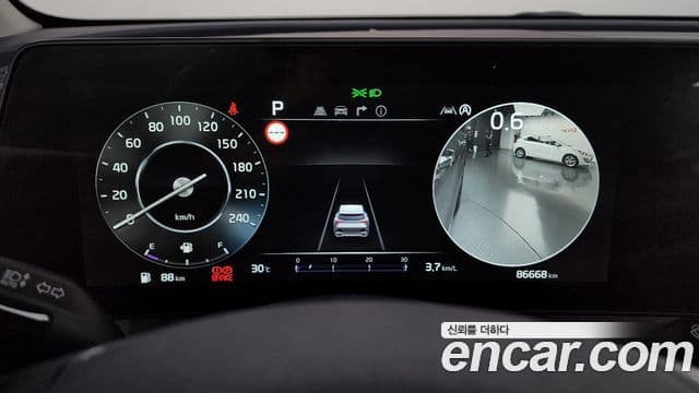 Kia Sportage 2022 — ფოტო 8/20