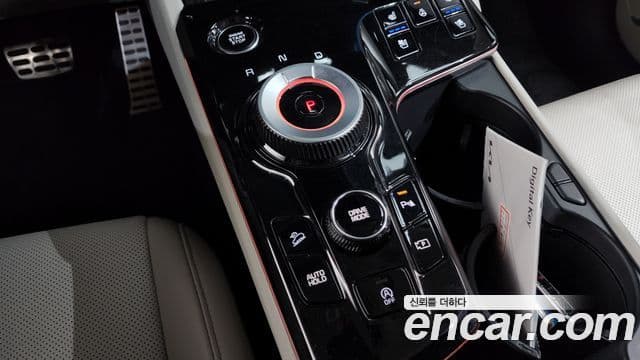 Kia Sportage 2022 — ფოტო 9/20