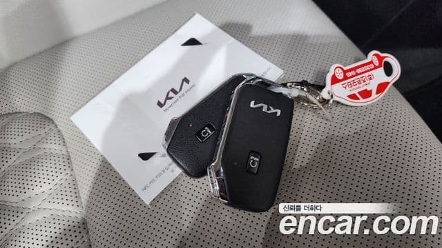 Kia Sportage 2022 — ფოტო 16/20
