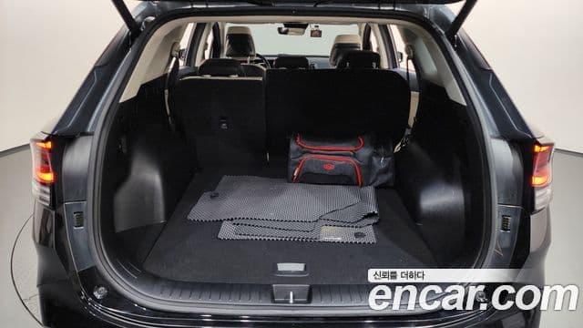 Kia Sportage 2022 — ფოტო 19/20