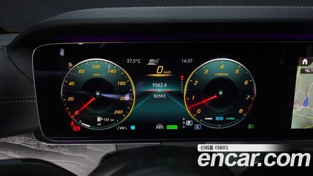 Mercedes-Benz E-Class 2021 — Фото 8/20