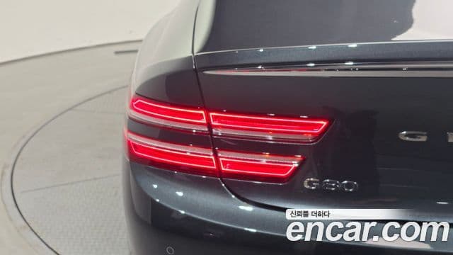 Genesis G80 2020 — Photo 24/32