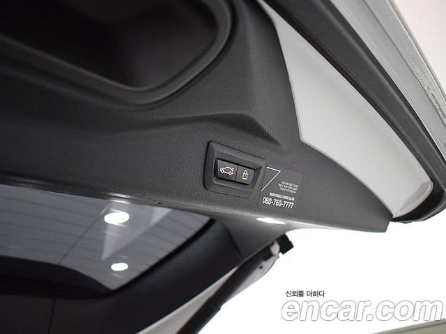 BMW X7 2022 — ფოტო 15/20