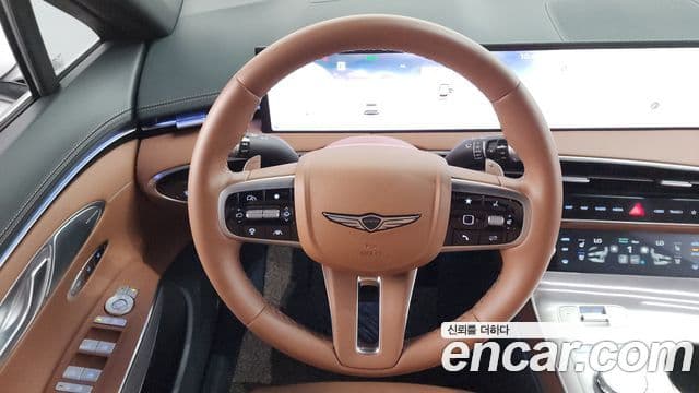 Genesis GV70 2024 — ფოტო 13/20