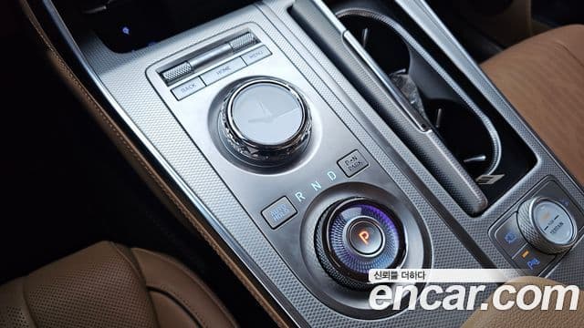 Genesis GV80 2023 — ფოტო 9/20