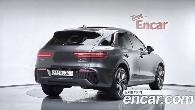 Genesis GV70 2021 — Şəkil 2/20