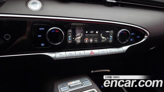 Genesis GV70 2021 — Şəkil 14/20