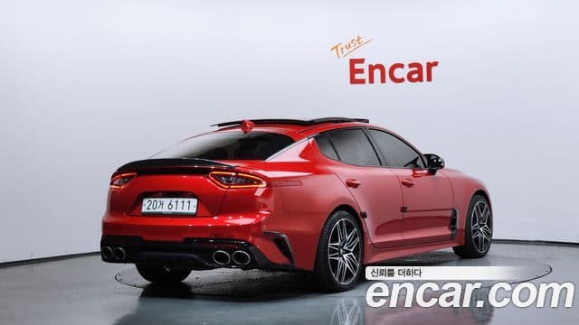 Kia Stinger 2018 — Şəkil 2/20