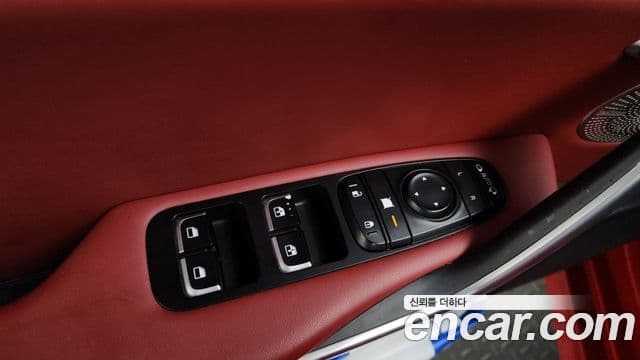 Kia Stinger 2018 — Photo 16/34