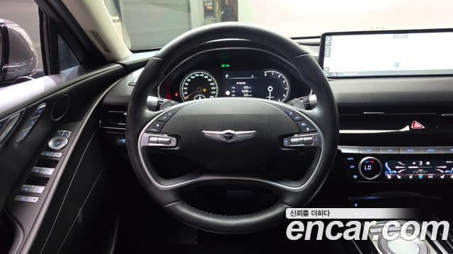 Genesis Electrified G80 2022 — ფოტო 13/20