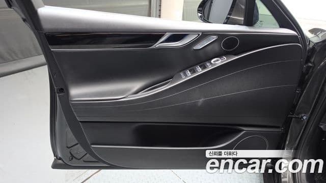 Genesis G80 2022 — Photo 10/34