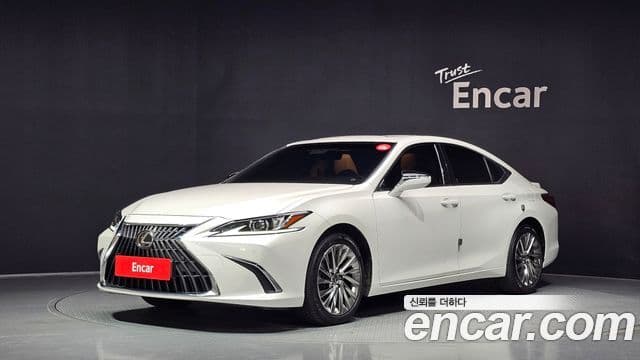 Lexus ES300h 2024 — ფოტო 10/20