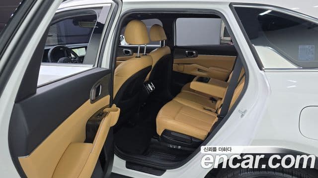 Kia Sorento 2021 — ფოტო 11/20