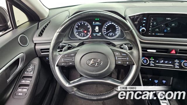 Hyundai Sonata 2022 — ფოტო 13/20