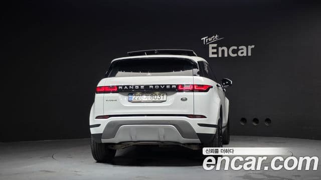 Land Rover Range Rover Evoque 2022 — Photo 29/38