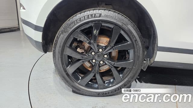 Land Rover Range Rover Evoque 2022 — Photo 24/38